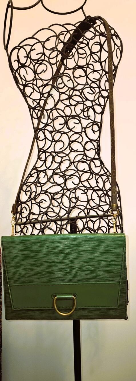 Louis Vuitton Epi IENA Pochette Crossbody M52724 Borneo Green